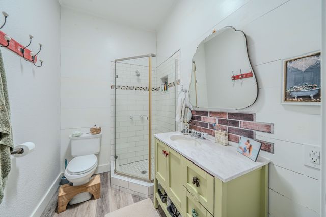 200 Williams Street, Waxahachie, TX 75165
