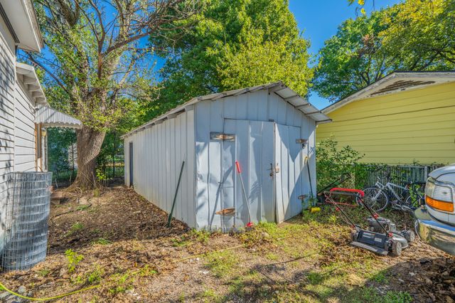200 Williams Street, Waxahachie, TX 75165