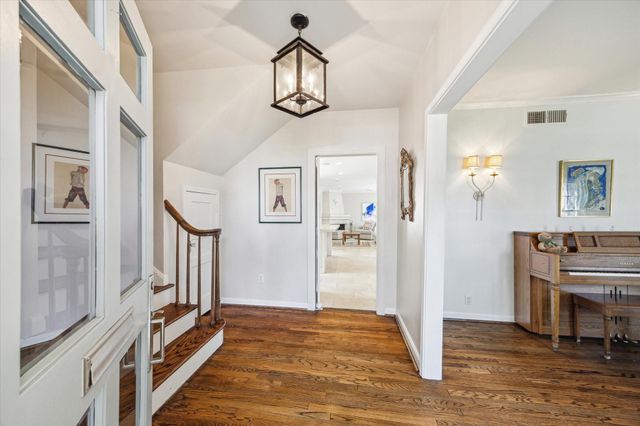 2510 Locke Lane, Houston, TX 77019