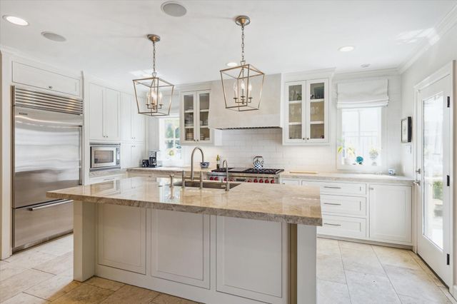 2510 Locke Lane, Houston, TX 77019