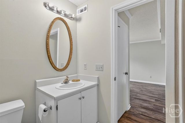 15 Hidden Lake Court, Savannah, GA 31419