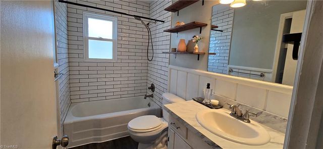 206 Forestrose Drive, Lexington, NC 27295