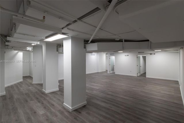 888 Biscayne Blvd CU6, Miami, FL 33132