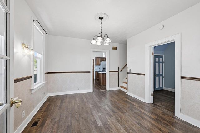 216 E Garfield AVENUE, Milwaukee, WI 53212