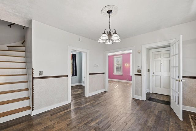 216 E Garfield AVENUE, Milwaukee, WI 53212