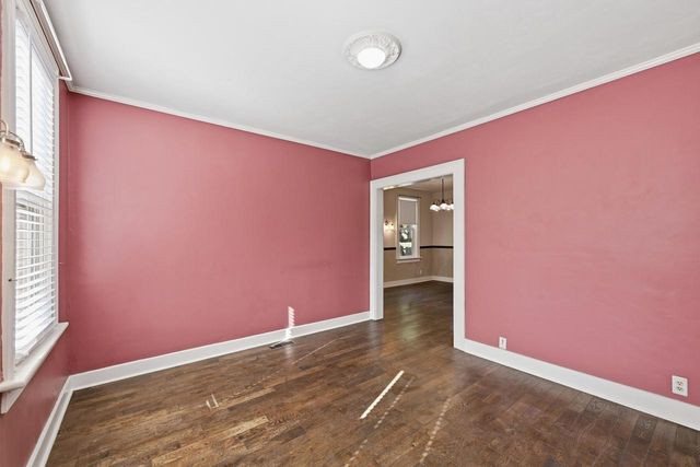 216 E Garfield AVENUE, Milwaukee, WI 53212