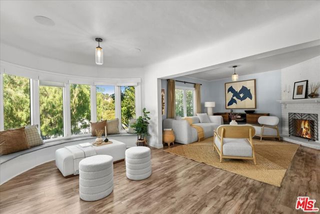 4104 Saugus Avenue, Sherman Oaks, CA 91403