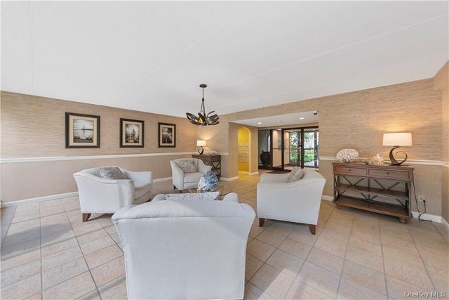 150 Overlook Avenue 2K, Peekskill, NY 10566