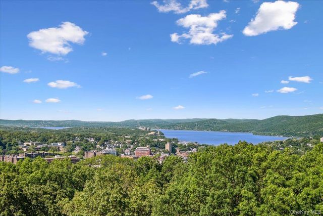 150 Overlook Avenue 2K, Peekskill, NY 10566