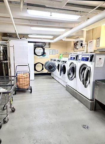 6360 102nd Street F14, Rego Park, NY 11374