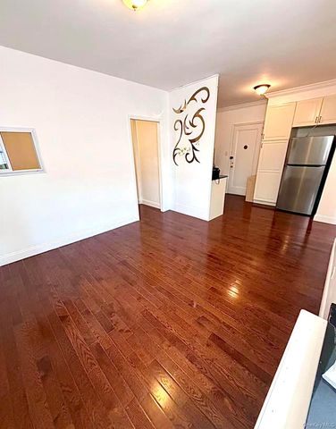 6360 102nd Street F14, Rego Park, NY 11374