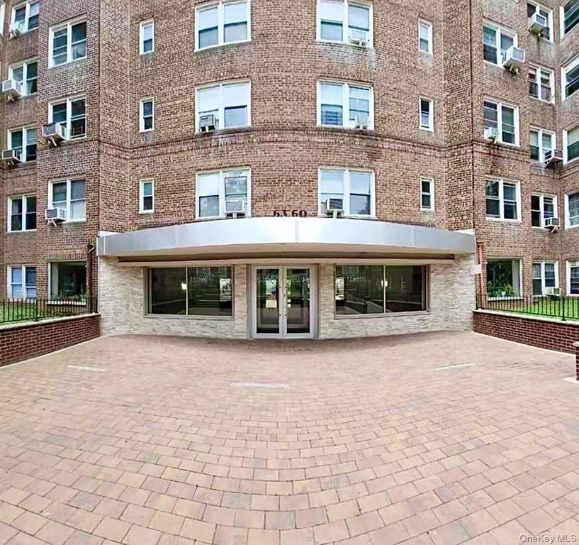 6360 102nd Street F14, Rego Park, NY 11374