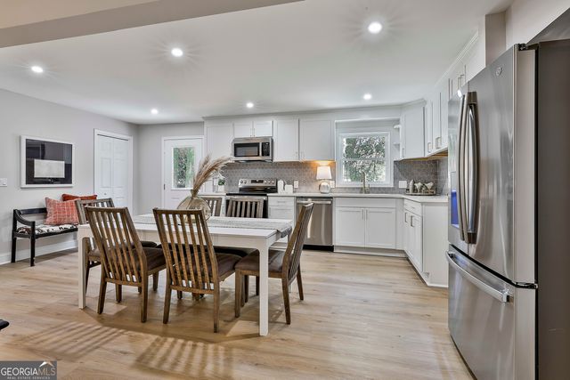 106 Amblewood Court, Peachtree City, GA 30269