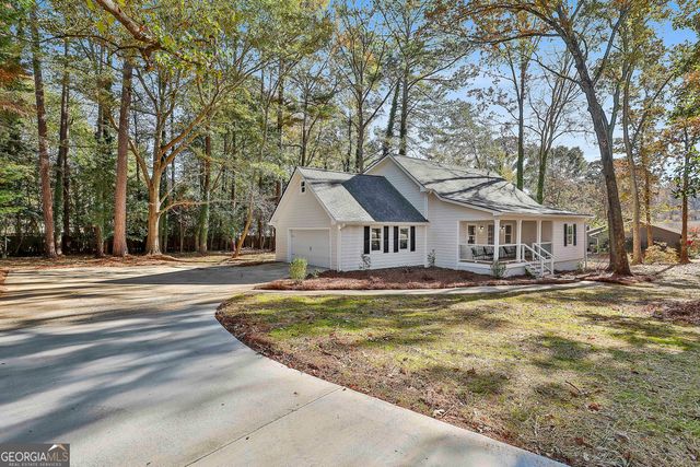 106 Amblewood Court, Peachtree City, GA 30269