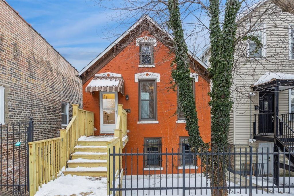 2321 W 18TH Place, Chicago, IL 60608