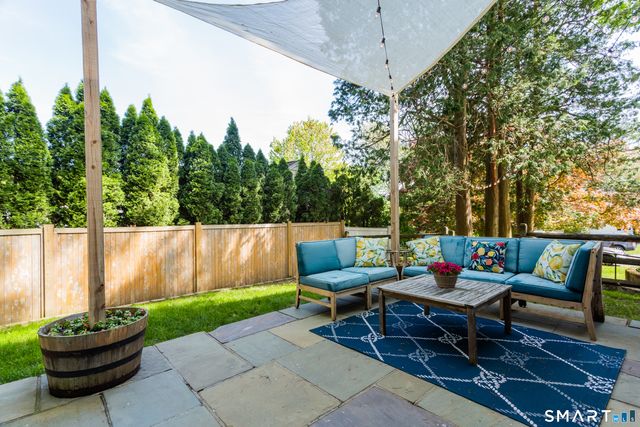 5 Woods End Road, Stamford, CT 06905