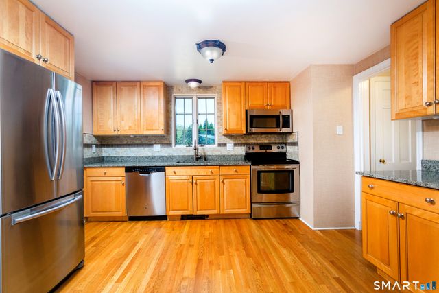 5 Woods End Road, Stamford, CT 06905