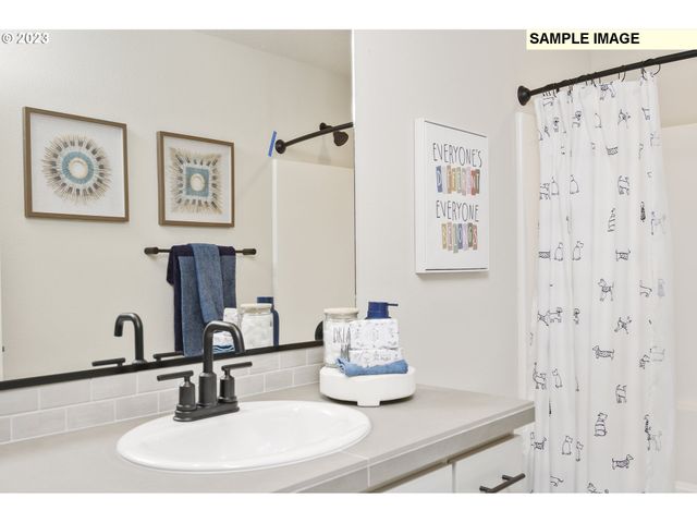 16429 Se Pacific Crest Trail Pl 762, Happy Valley, OR 97086