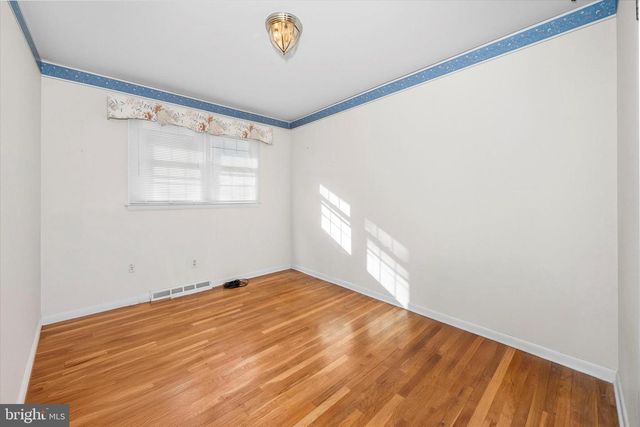 2515 WOODVIEW DR, Wilmington, DE 19808