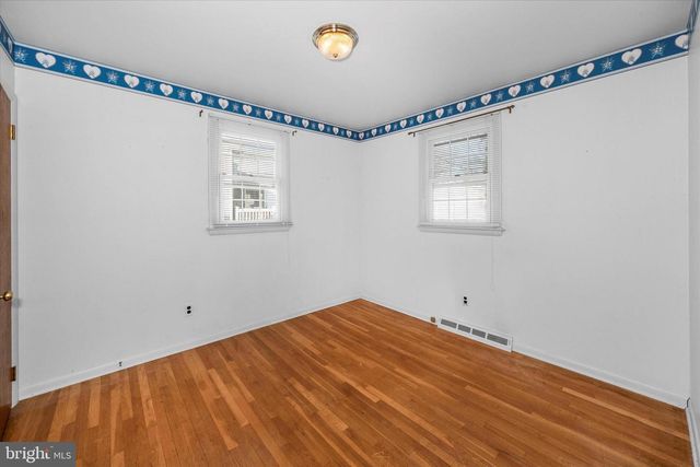 2515 WOODVIEW DR, Wilmington, DE 19808