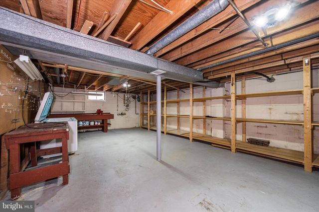 2515 WOODVIEW DR, Wilmington, DE 19808