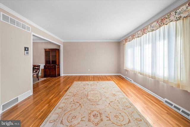 2515 WOODVIEW DR, Wilmington, DE 19808