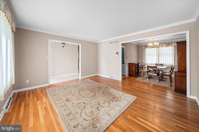 2515 WOODVIEW DR, Wilmington, DE 19808