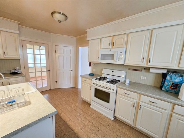 50 Aspen Street, Auburn, NY 13021