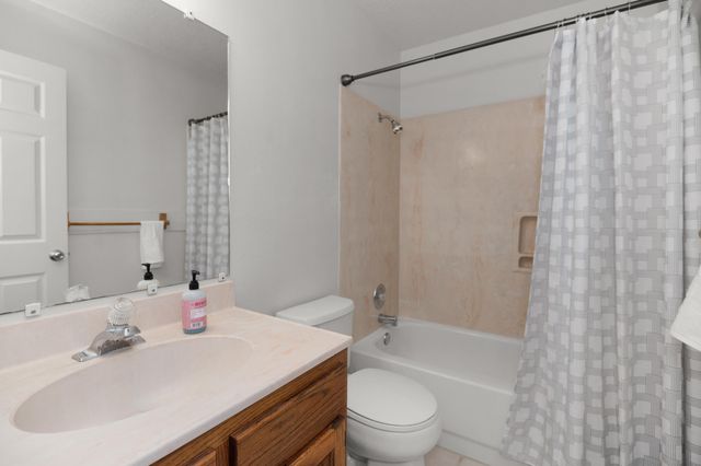 20 Aldea Place, Los Lunas, NM 87031