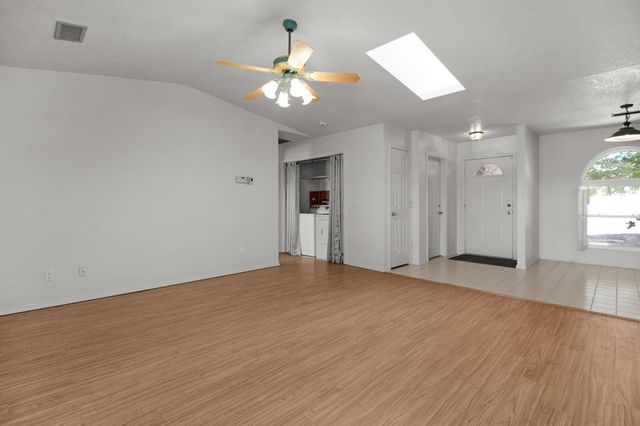 20 Aldea Place, Los Lunas, NM 87031