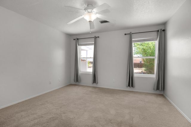 20 Aldea Place, Los Lunas, NM 87031