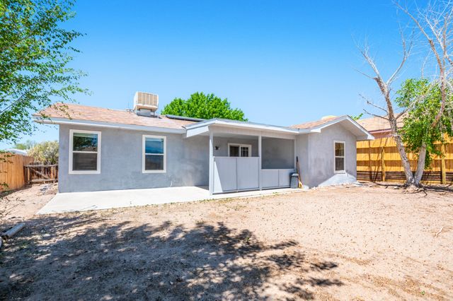 20 Aldea Place, Los Lunas, NM 87031