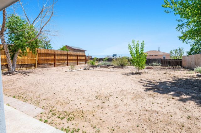 20 Aldea Place, Los Lunas, NM 87031