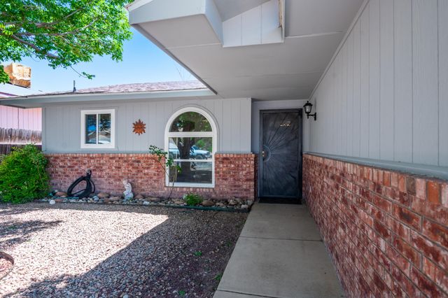 20 Aldea Place, Los Lunas, NM 87031