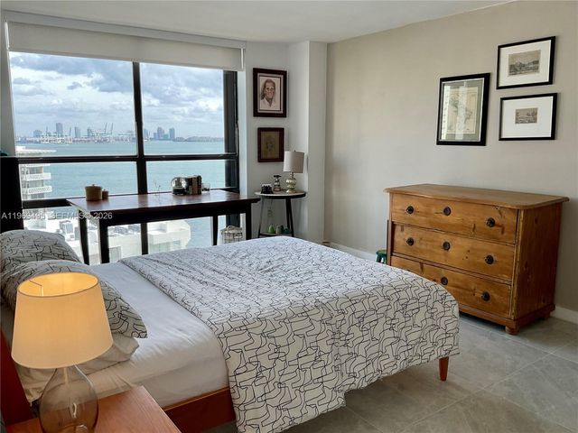 1450 Brickell Bay Dr 1602, Miami, FL 33131