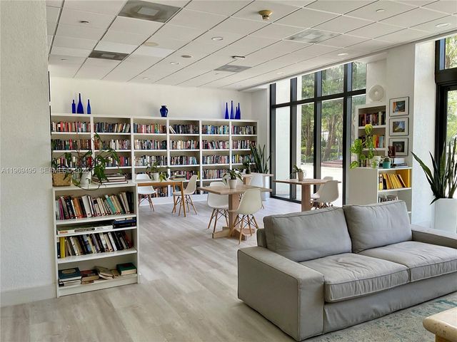 1450 Brickell Bay Dr 1602, Miami, FL 33131