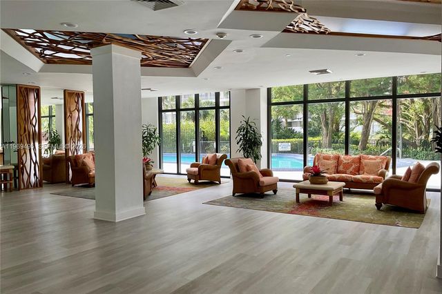 1450 Brickell Bay Dr 1602, Miami, FL 33131