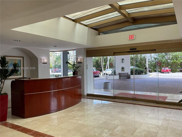 1450 Brickell Bay Dr 1602, Miami, FL 33131