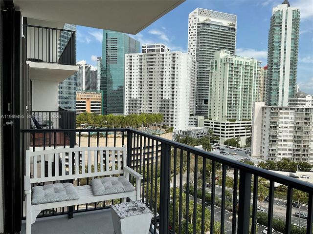 1450 Brickell Bay Dr 1602, Miami, FL 33131