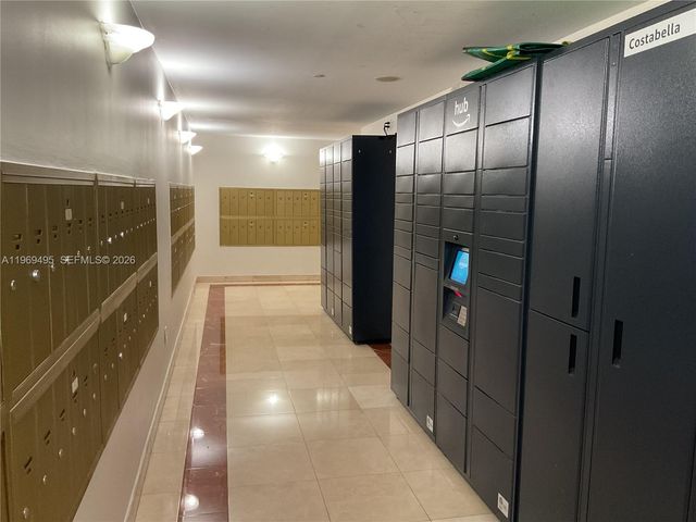 1450 Brickell Bay Dr 1602, Miami, FL 33131