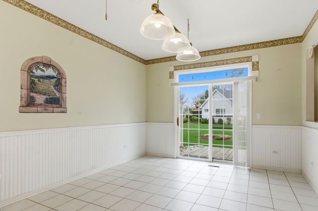 21520 Victory Lake Way 21520, Crest Hill, IL 60403