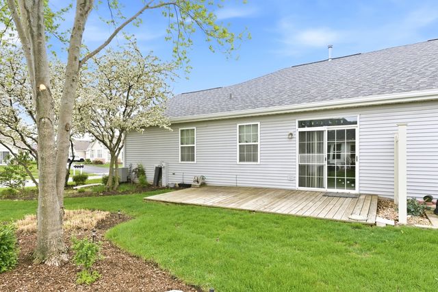 21520 Victory Lake Way 21520, Crest Hill, IL 60403