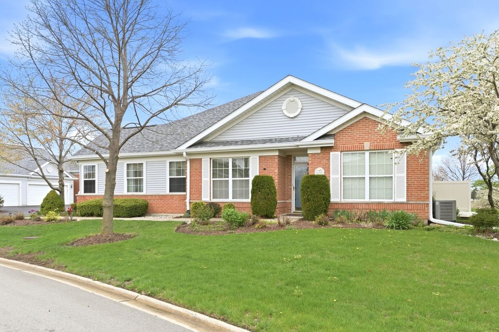 21520 Victory Lake Way 21520, Crest Hill, IL 60403