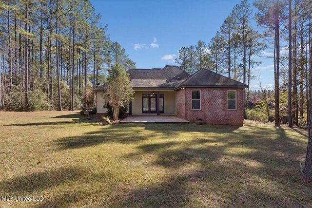 10 Magnolia Crossing Road, Sumrall, MS 39482