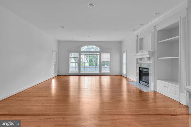 2299 MOUNTAIN RD, Haymarket, VA 20169
