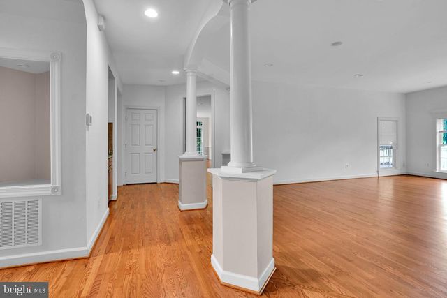 2299 MOUNTAIN RD, Haymarket, VA 20169