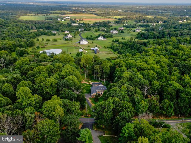 2299 MOUNTAIN RD, Haymarket, VA 20169