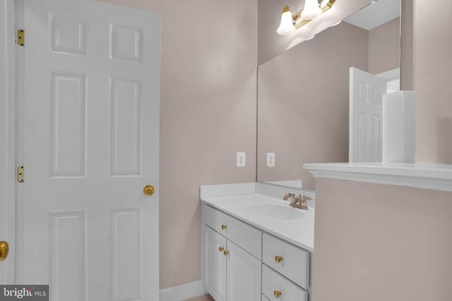 2299 MOUNTAIN RD, Haymarket, VA 20169