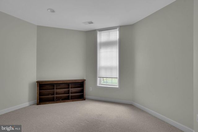 2299 MOUNTAIN RD, Haymarket, VA 20169
