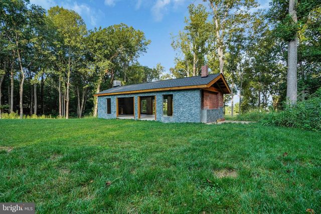 2299 MOUNTAIN RD, Haymarket, VA 20169